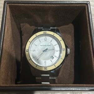 Women’s Michael kors white pearl watch